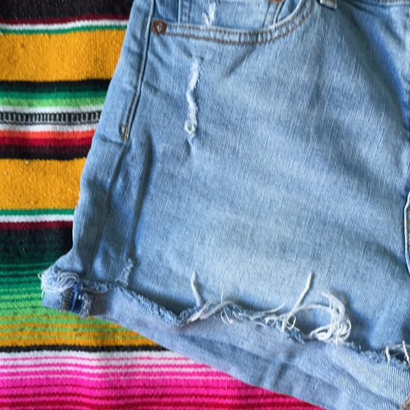 GAP High-waisted Jean Shorts - Picture 2 of 3